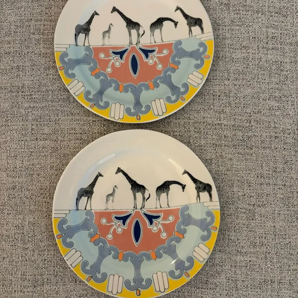Anthropologie StoryTiles Giraffe Plates With Colorful Accents Set of 2